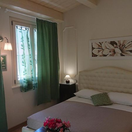 Il Piccolo Giglio Bed & Breakfast Porto SantʼElpidio Eksteriør bilde